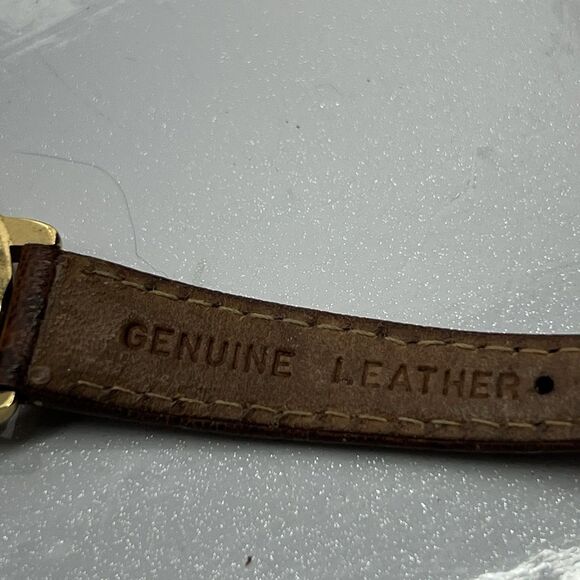 Vintage Revlon Womens 8” Genuine Leather/Gold Tone Quartz Watch New Battery